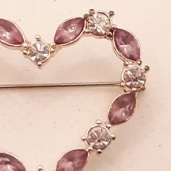 Pink and White Rhinestone Silver Tone Heart Brooch - Picture 4 of 7